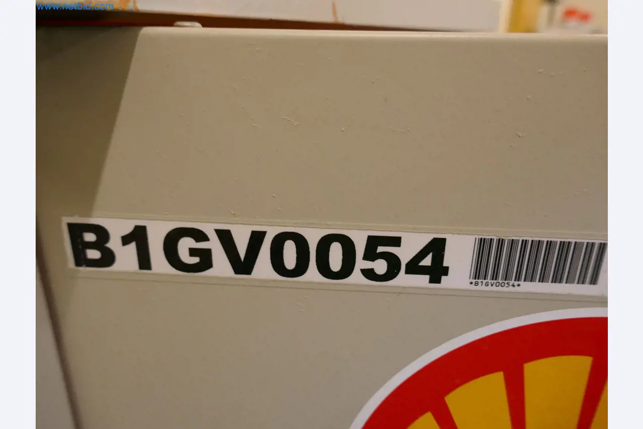 Installations pour la fabrication et le stockage de produits pétroliers ainsi que de produits d'alimentation et de produits finis pour la fabrication de lubrifiants-5
