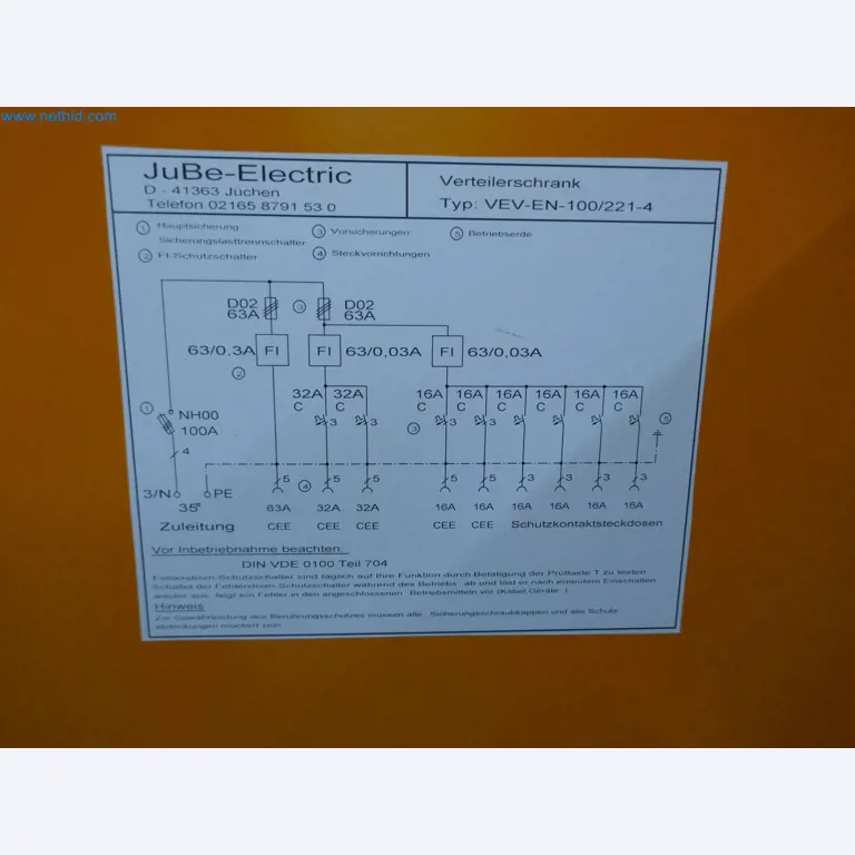 Installations pour la fabrication et le stockage de produits pétroliers ainsi que de produits d'alimentation et de produits finis pour la fabrication de lubrifiants-2