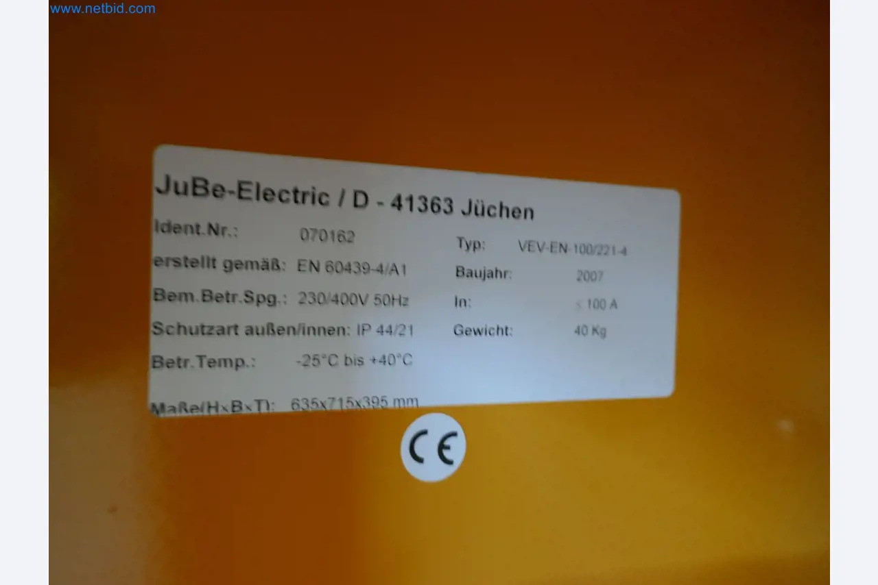 Installations pour la fabrication et le stockage de produits pétroliers ainsi que de produits d'alimentation et de produits finis pour la fabrication de lubrifiants-3