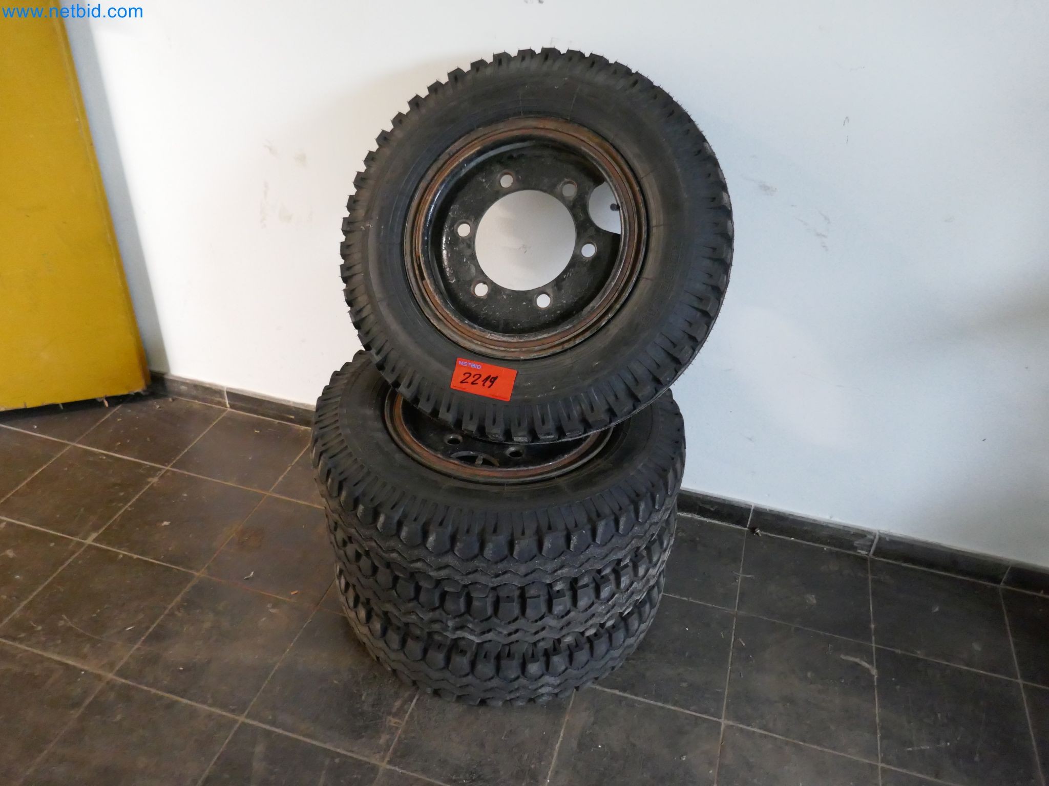 Magazinbestände, Rohöl-/Gas-Öl-/Einsatzpumpen sowie Betriebsausstattung einer Raffinerie-6