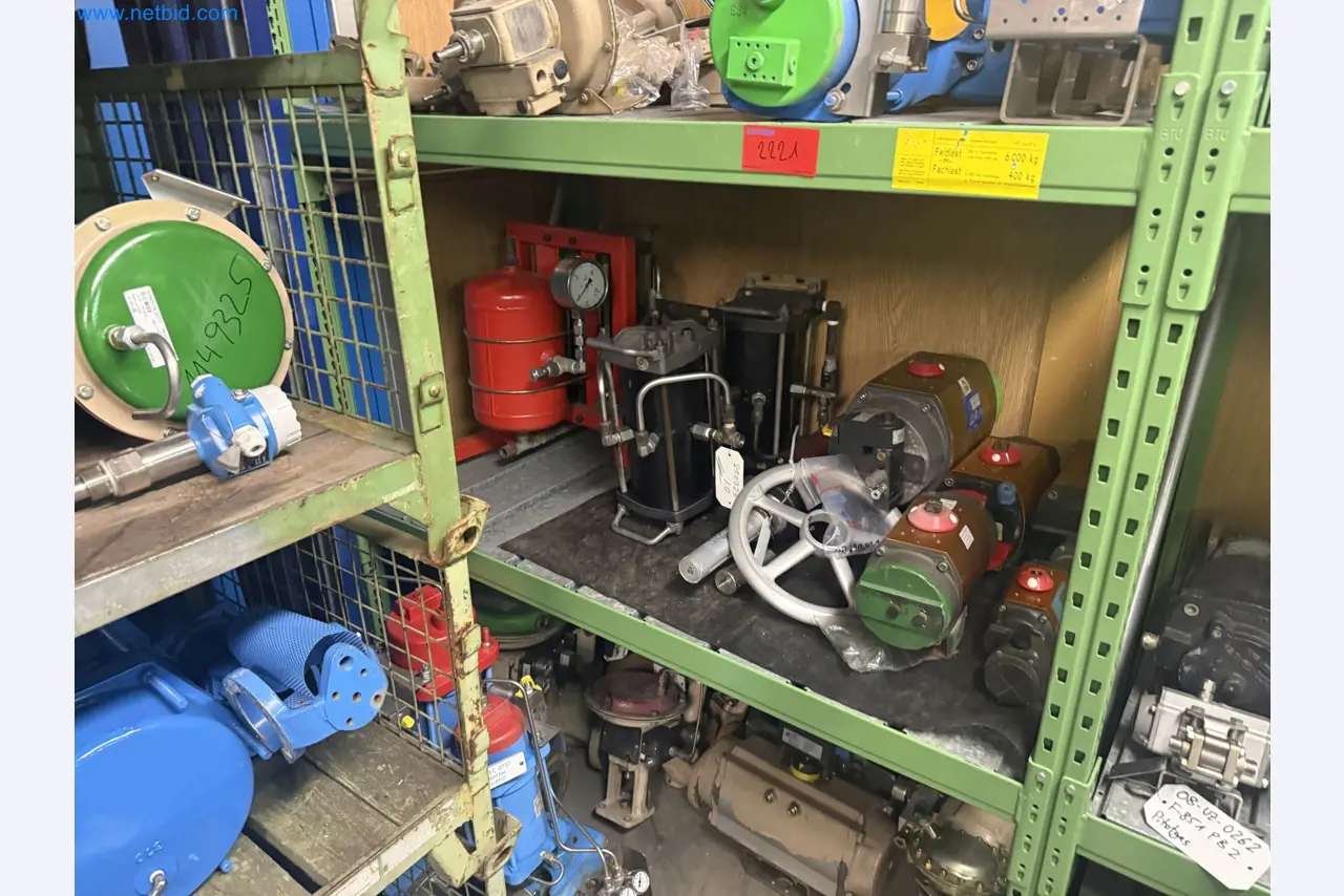 Zakłady produkcji i magazynowania mineralnych produktów olejowych, jak również surowców i produktów gotowych do produkcji smarów.-12