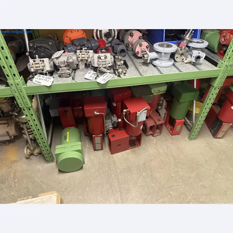 Zakłady produkcji i magazynowania mineralnych produktów olejowych, jak również surowców i produktów gotowych do produkcji smarów.-14