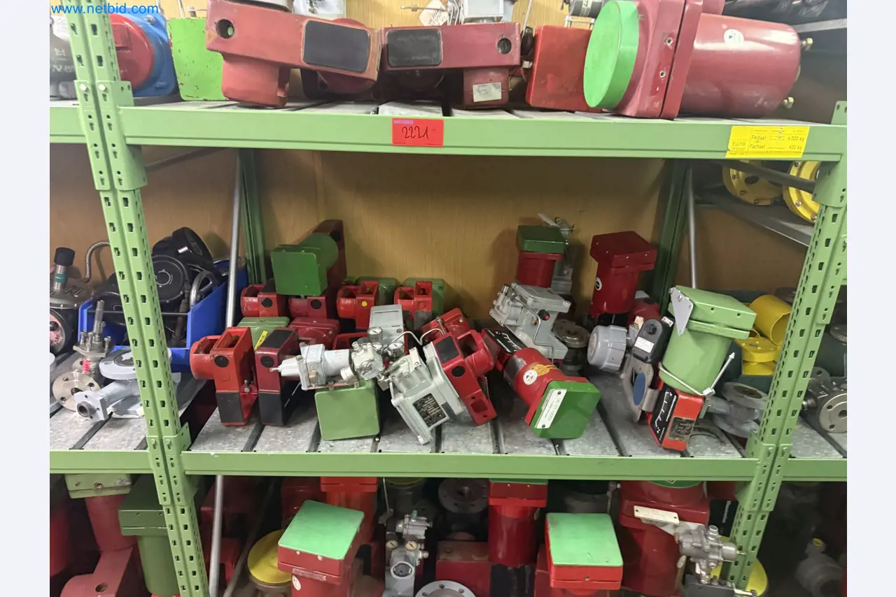 Zakłady produkcji i magazynowania mineralnych produktów olejowych, jak również surowców i produktów gotowych do produkcji smarów.-18