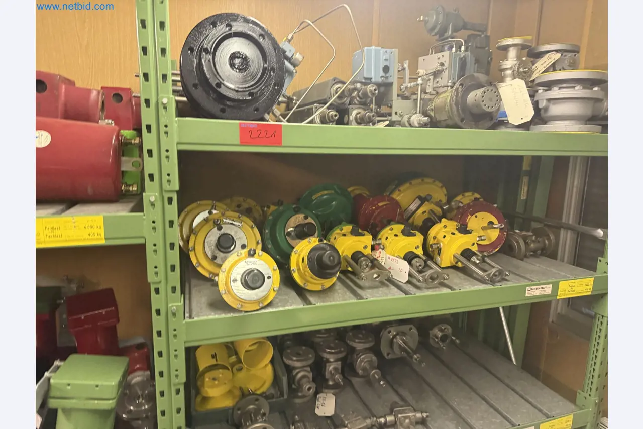 Zakłady produkcji i magazynowania mineralnych produktów olejowych, jak również surowców i produktów gotowych do produkcji smarów.-21