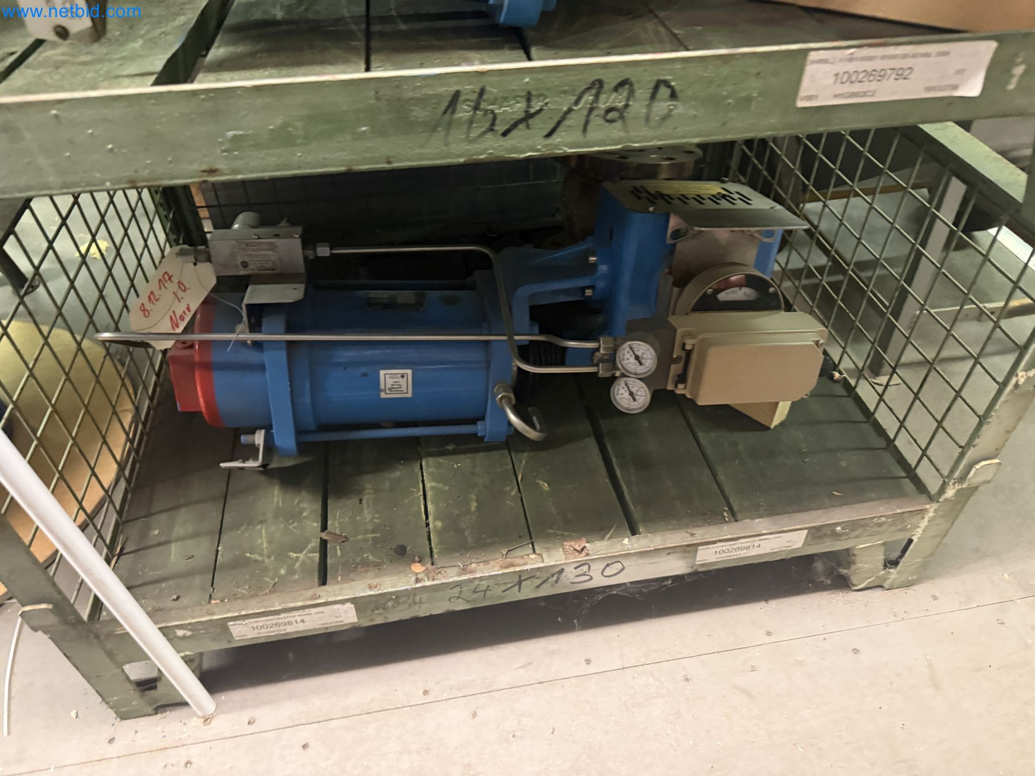 Magazinbestände, Rohöl-/Gas-Öl-/Einsatzpumpen sowie Betriebsausstattung einer Raffinerie-26