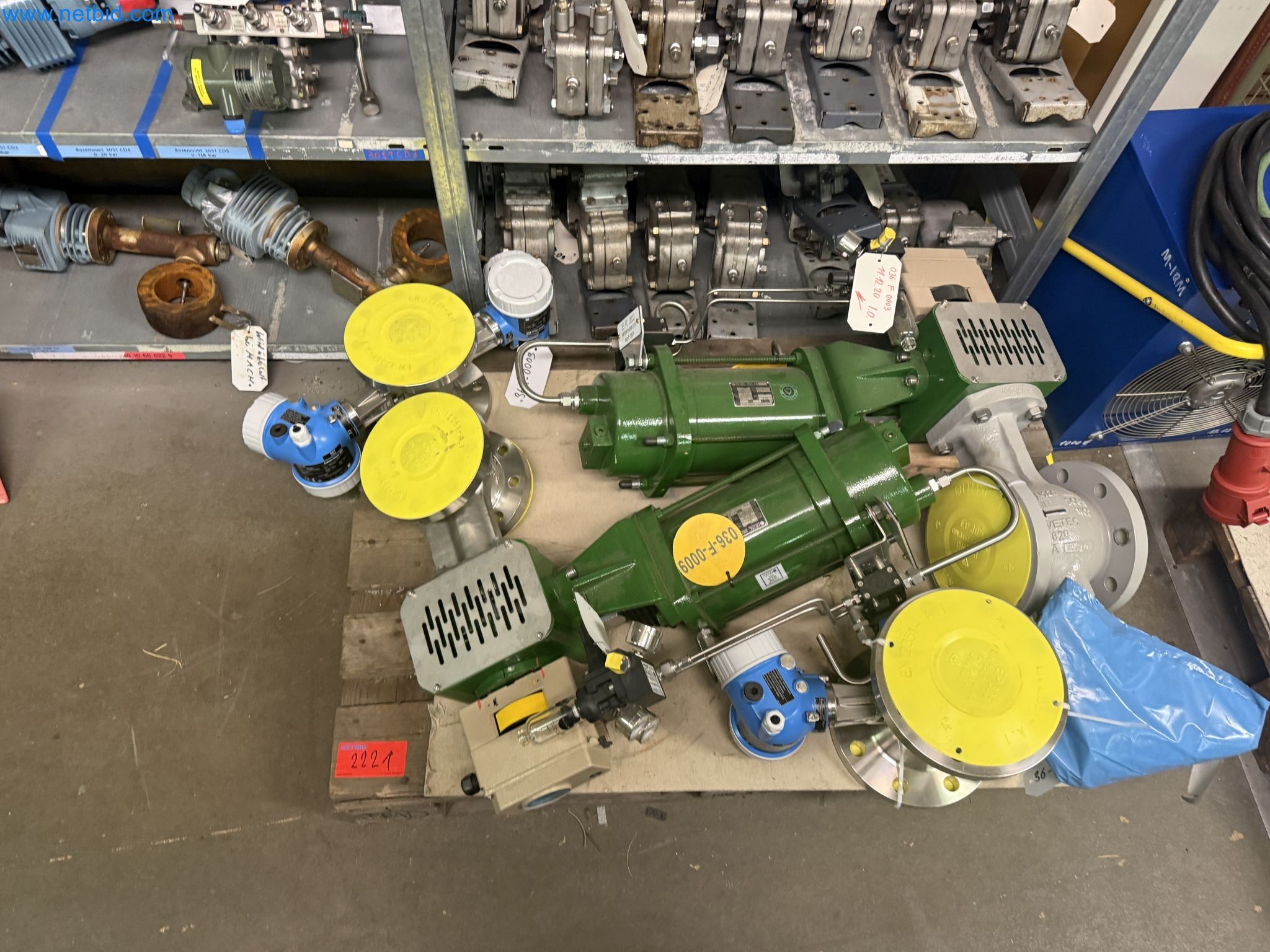 Magazinbestände, Rohöl-/Gas-Öl-/Einsatzpumpen sowie Betriebsausstattung einer Raffinerie-6