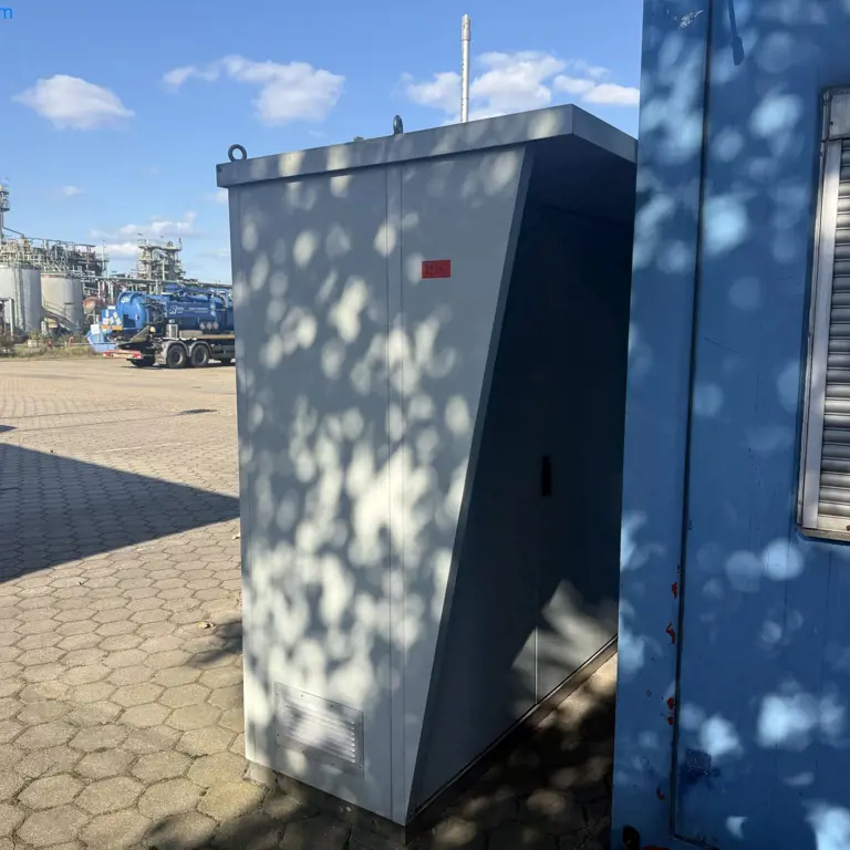 Power distribution cabinet (MSR cabinet)