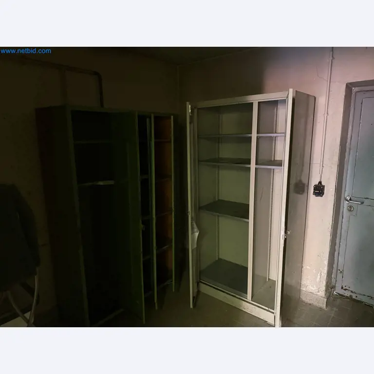 Installations pour la fabrication et le stockage de produits pétroliers ainsi que de produits d'alimentation et de produits finis pour la fabrication de lubrifiants-4