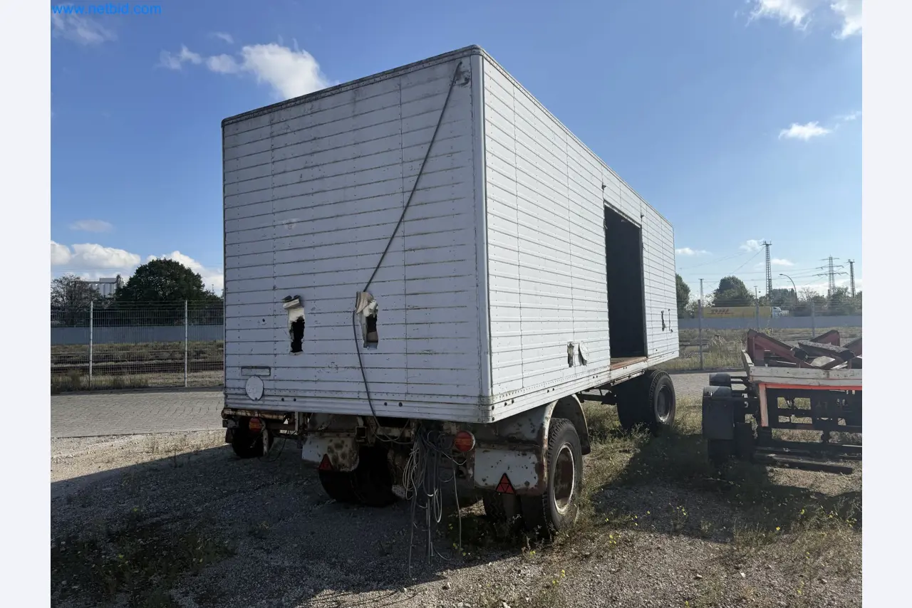 Plantas de producción y almacenamiento de productos derivados del petróleo, así como de insumos y productos acabados para la fabricación de lubricantes.-9