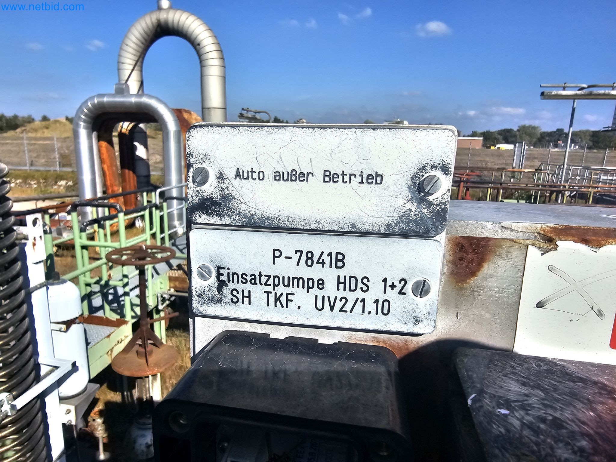 Magazinbestände, Rohöl-/Gas-Öl-/Einsatzpumpen sowie Betriebsausstattung einer Raffinerie-3