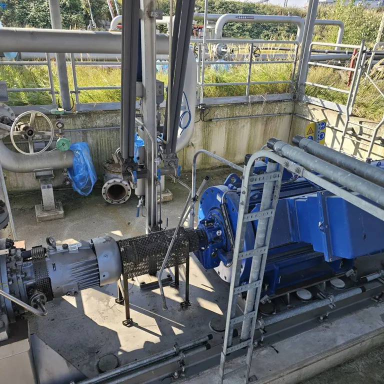 Naphtha pump Sulzer ZE 200 - 450