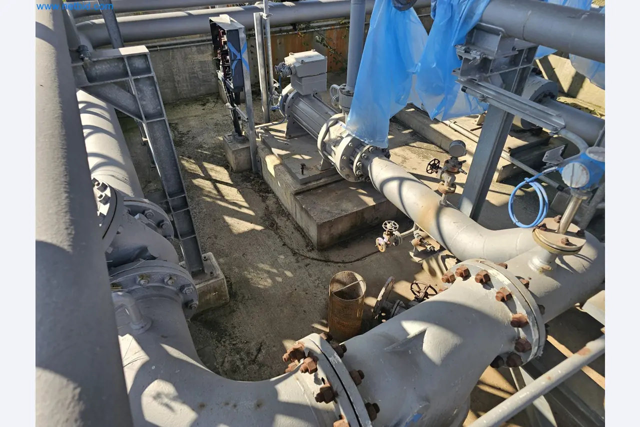 Installations pour la fabrication et le stockage de produits pétroliers ainsi que de produits d'alimentation et de produits finis pour la fabrication de lubrifiants-1