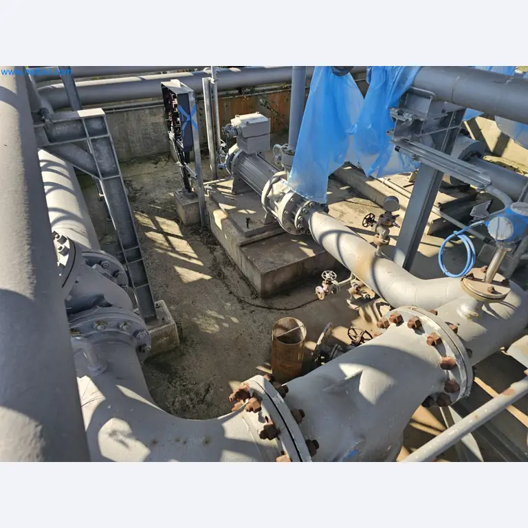 Installations pour la fabrication et le stockage de produits pétroliers ainsi que de produits d'alimentation et de produits finis pour la fabrication de lubrifiants-1