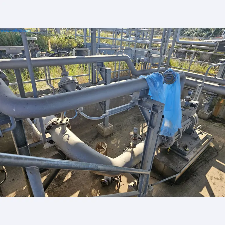 Installations pour la fabrication et le stockage de produits pétroliers ainsi que de produits d'alimentation et de produits finis pour la fabrication de lubrifiants-2