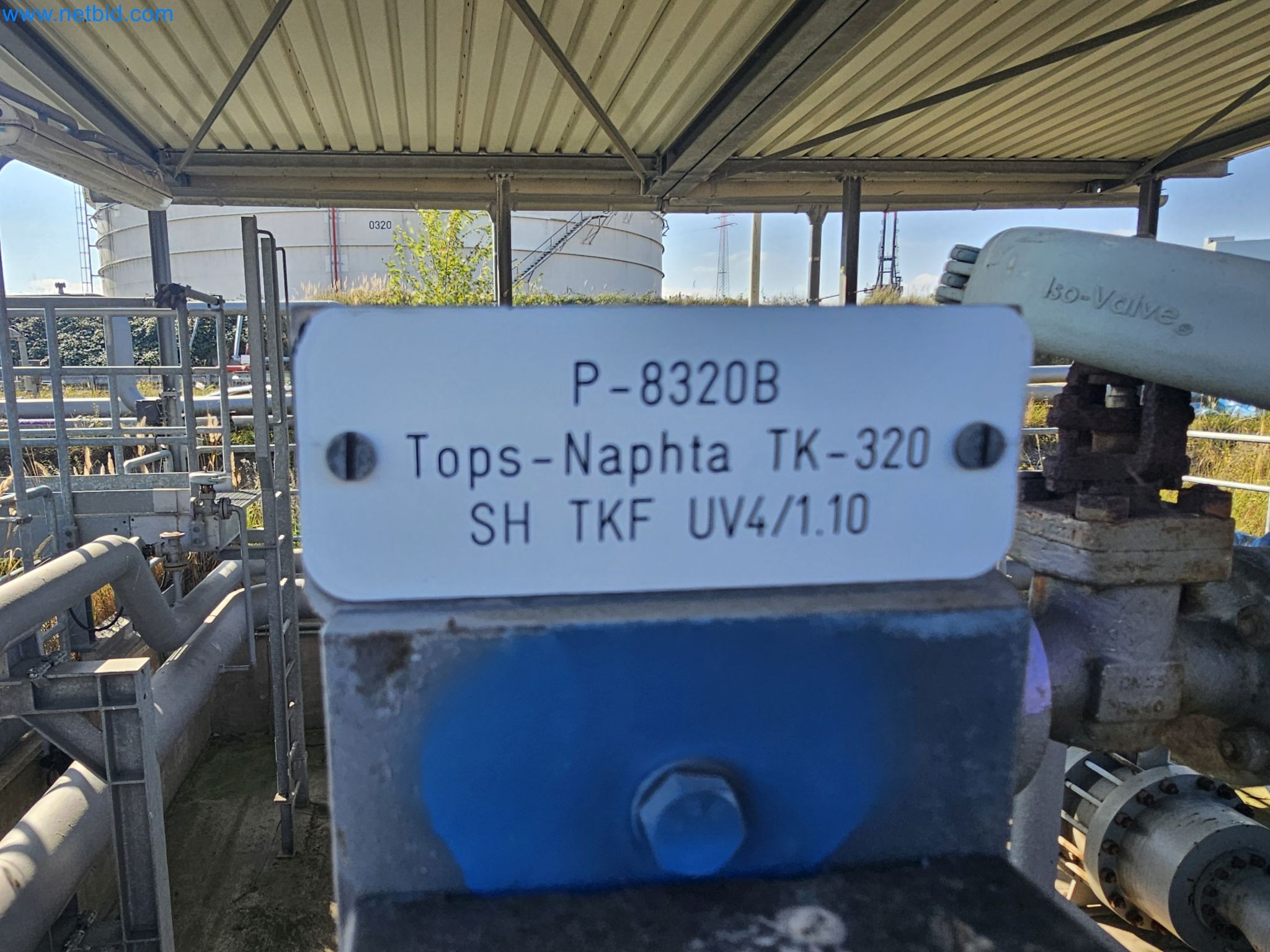 Magazinbestände, Rohöl-/Gas-Öl-/Einsatzpumpen sowie Betriebsausstattung einer Raffinerie-3