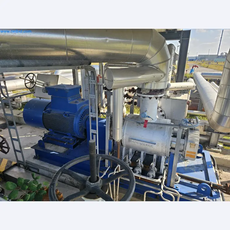 Závody na výrobu a skladování produktů z minerálních olejů, jakož i vstupů a hotových výrobků pro výrobu maziv.-10