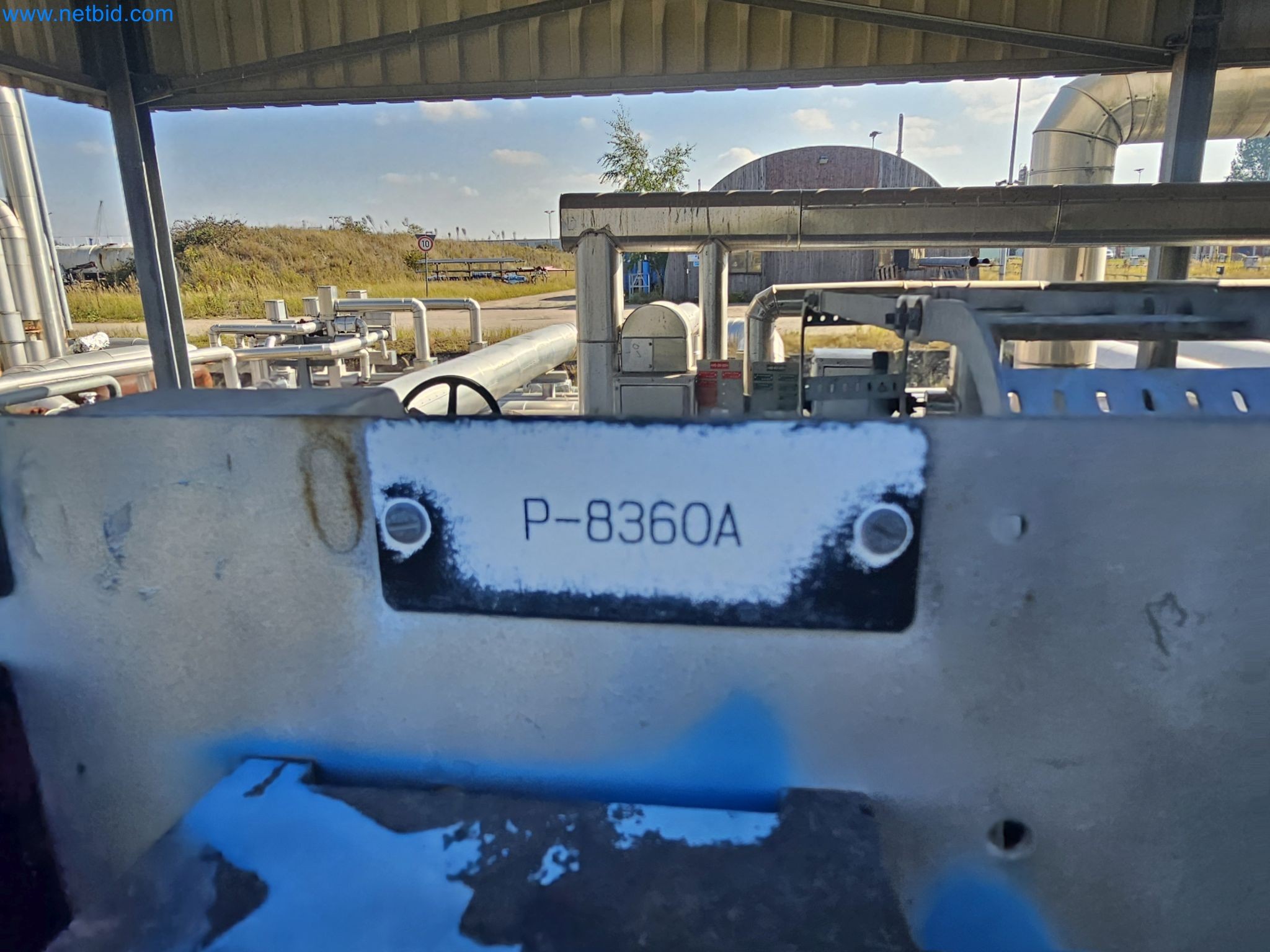 Magazinbestände, Rohöl-/Gas-Öl-/Einsatzpumpen sowie Betriebsausstattung einer Raffinerie-6