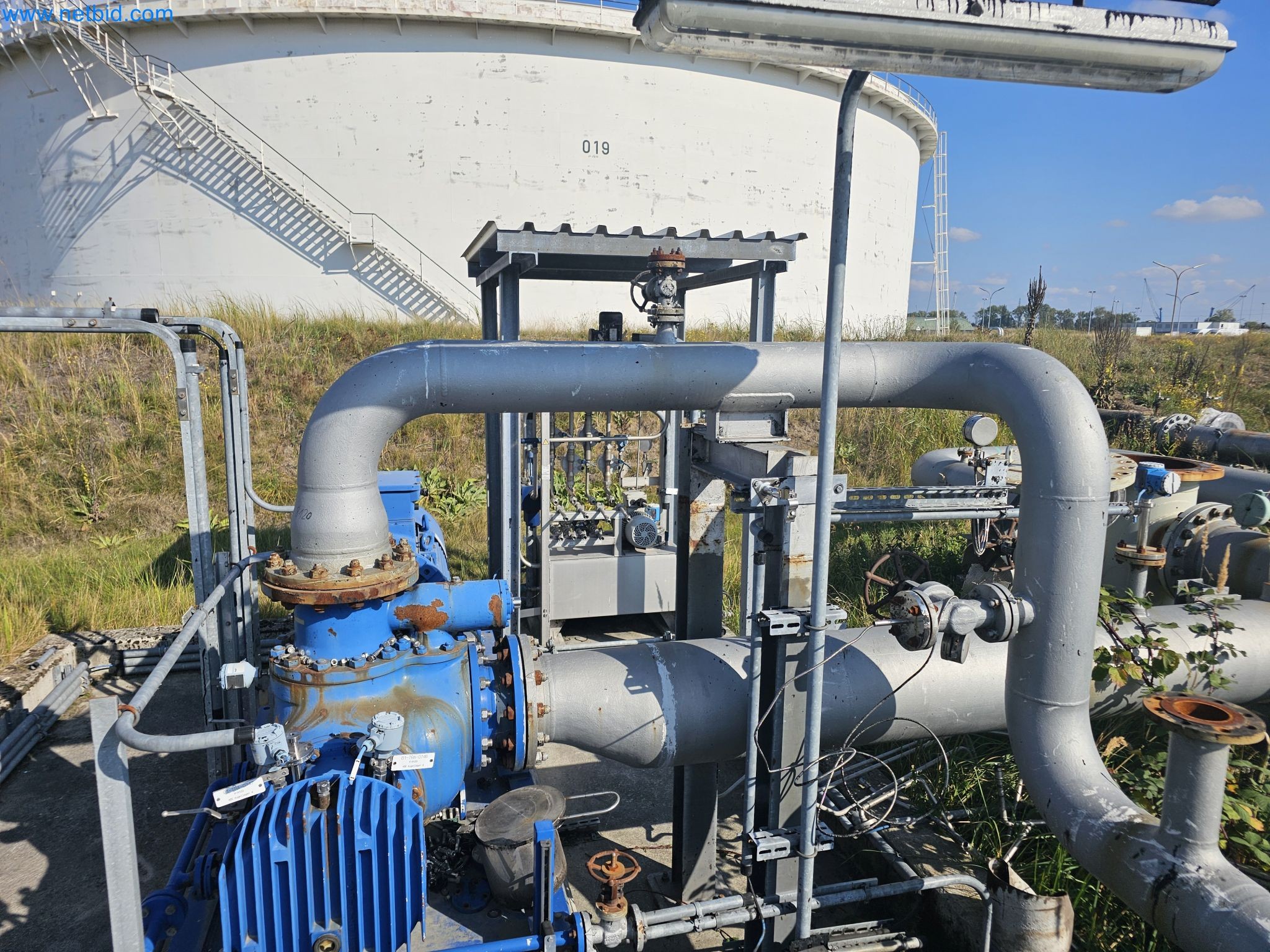 Magazinbestände, Rohöl-/Gas-Öl-/Einsatzpumpen sowie Betriebsausstattung einer Raffinerie-3