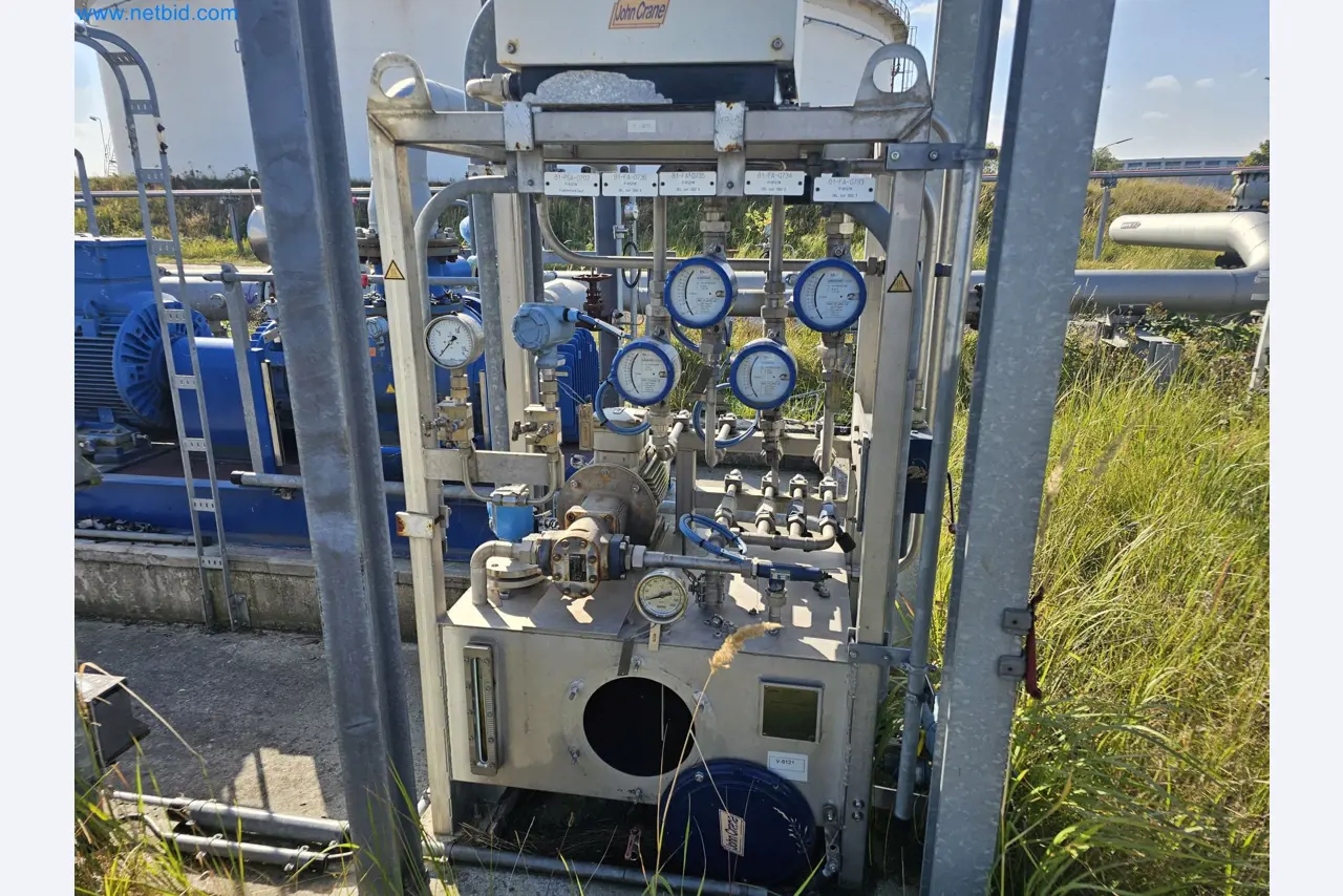 Plants for the production and storage of mineral oil products as well as input and finished products for the production of lubricants-3