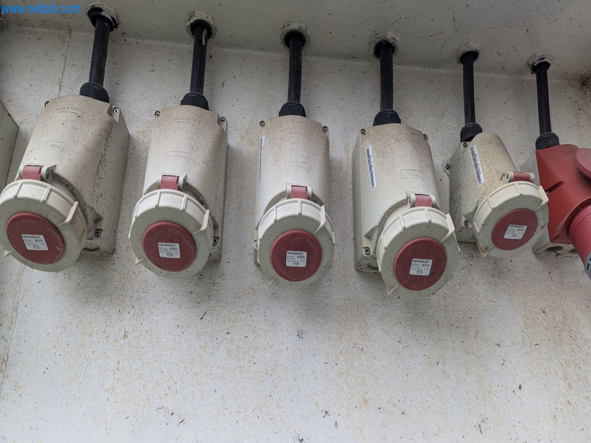 Magazinbestände, Rohöl-/Gas-Öl-/Einsatzpumpen sowie Betriebsausstattung einer Raffinerie-13