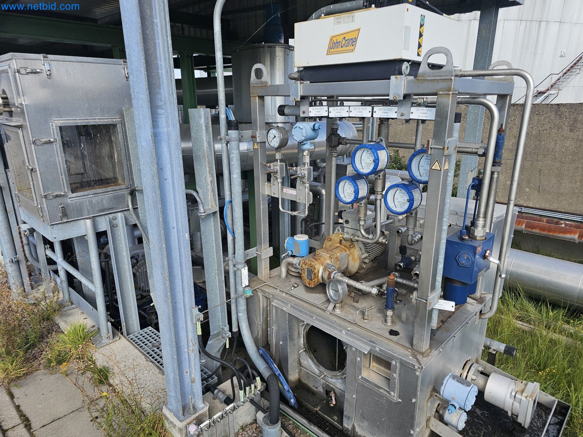 Magazinbestände, Rohöl-/Gas-Öl-/Einsatzpumpen sowie Betriebsausstattung einer Raffinerie-3