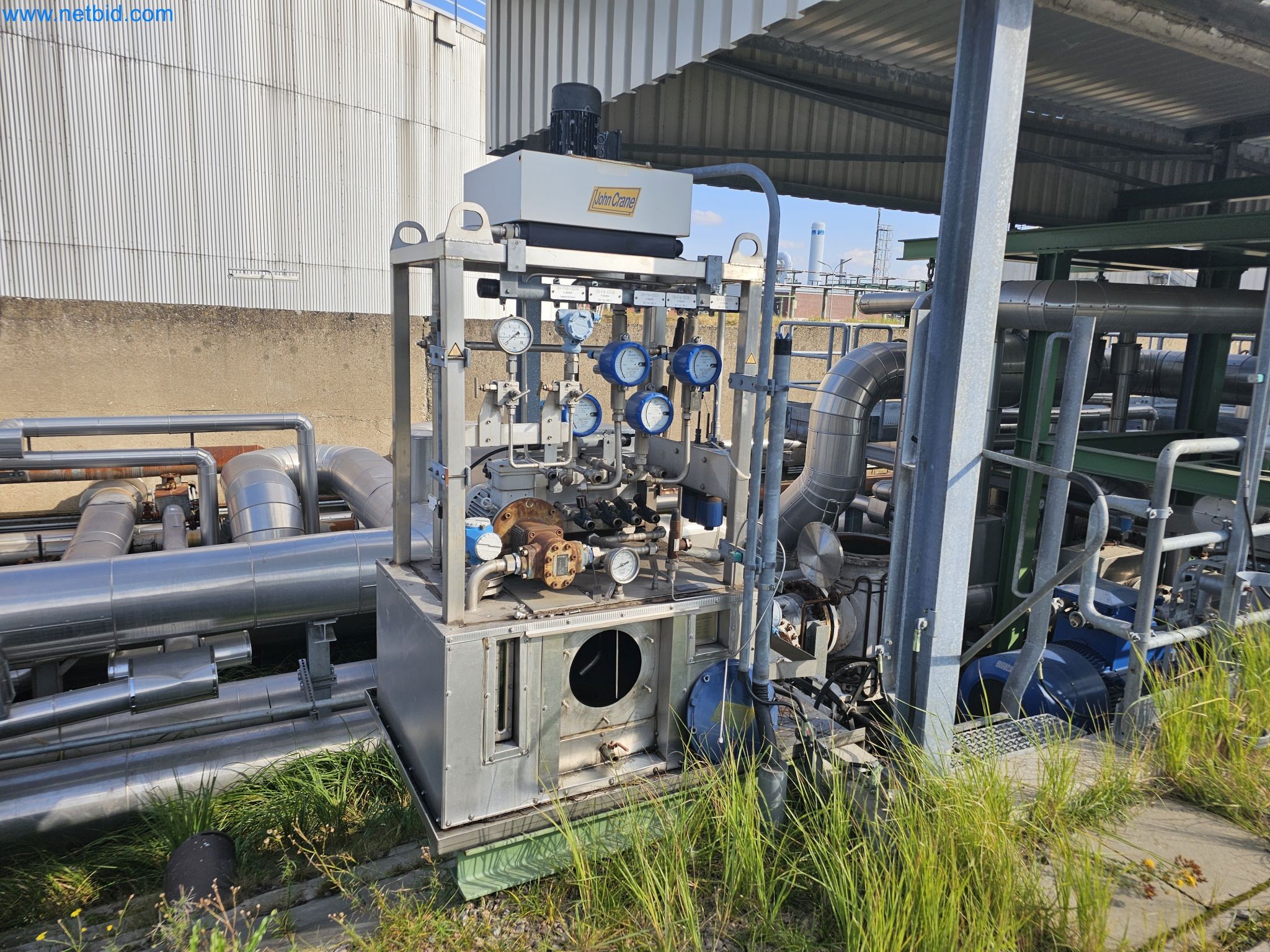 Magazinbestände, Rohöl-/Gas-Öl-/Einsatzpumpen sowie Betriebsausstattung einer Raffinerie-6