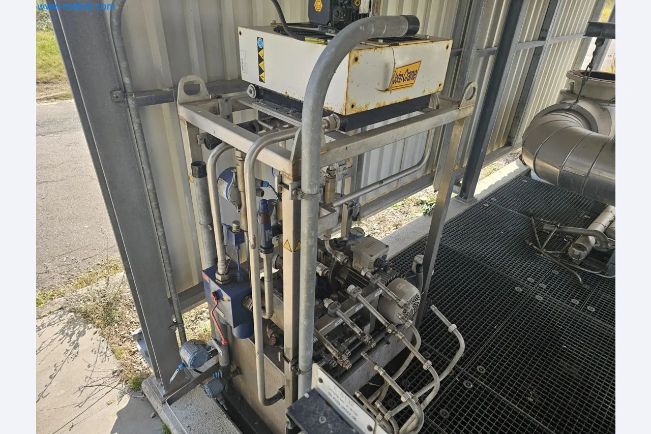 Plantas de producción y almacenamiento de productos derivados del petróleo, así como de insumos y productos acabados para la fabricación de lubricantes.-11