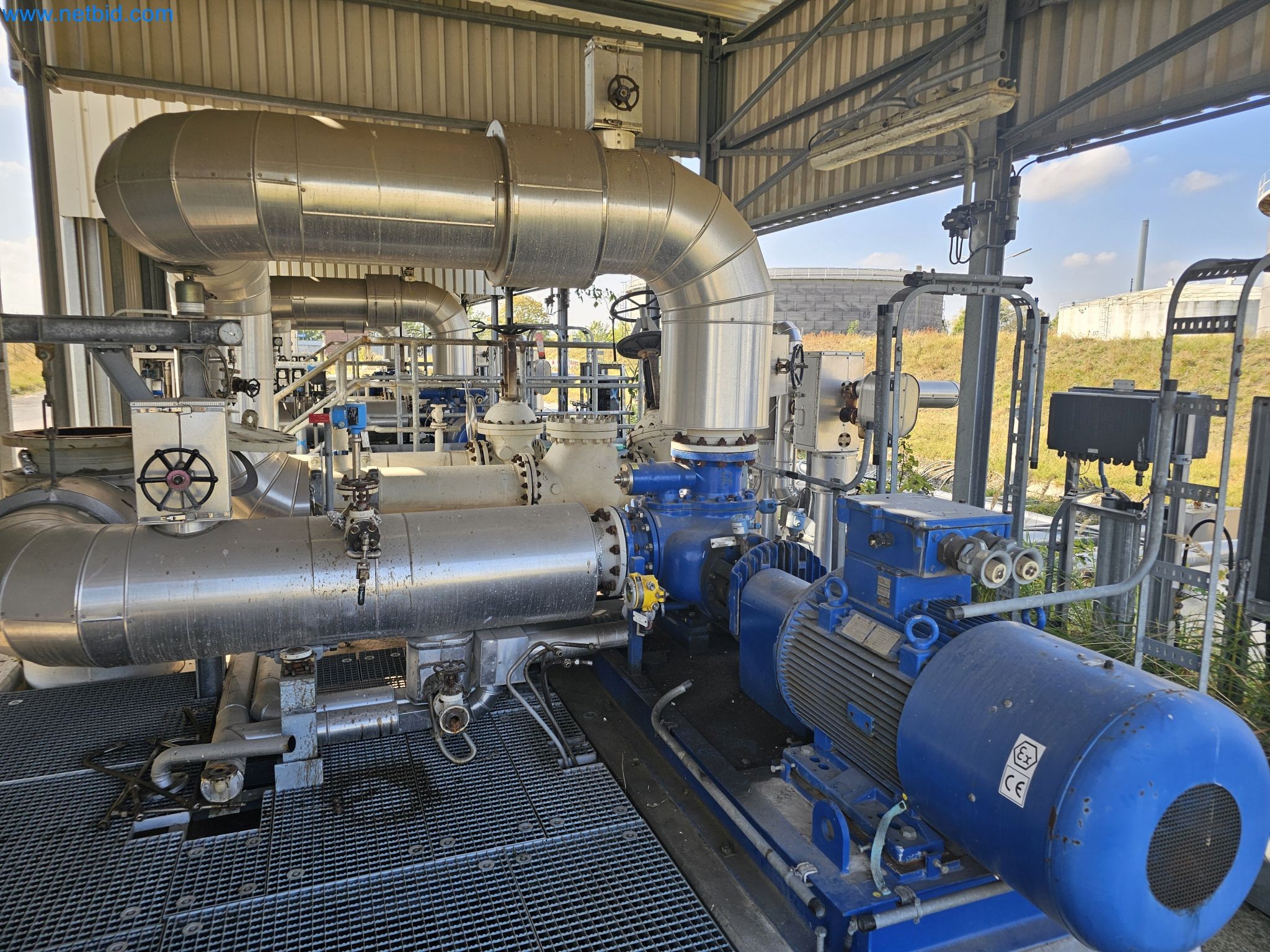 Revista de stocks, bombas de petróleo bruto/gás/óleo e equipamento operacional de uma refinaria-2