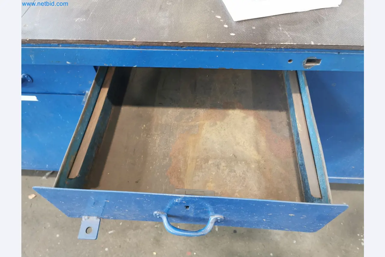 Závody na výrobu a skladování produktů z minerálních olejů, jakož i vstupů a hotových výrobků pro výrobu maziv.-3