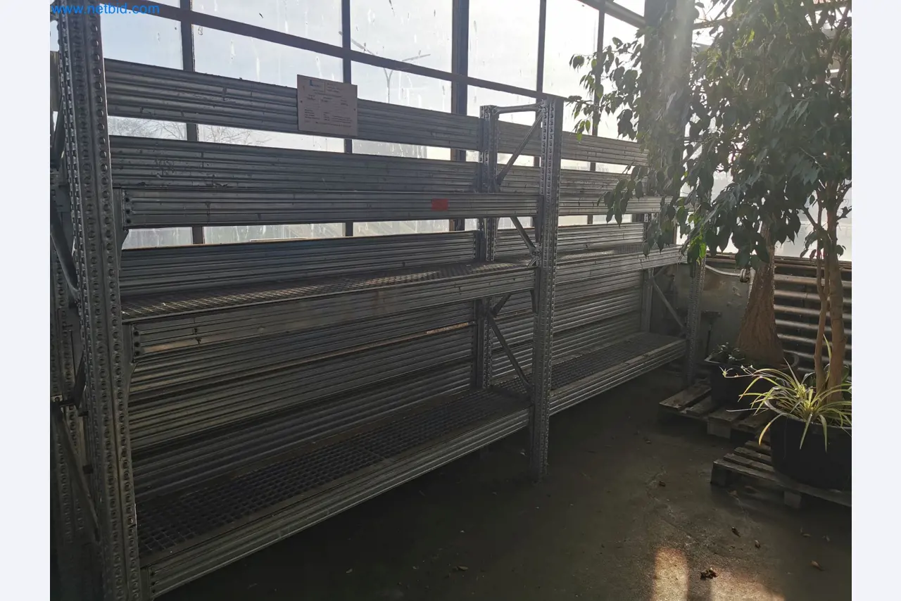 Plantas de producción y almacenamiento de productos derivados del petróleo, así como de insumos y productos acabados para la fabricación de lubricantes.-2