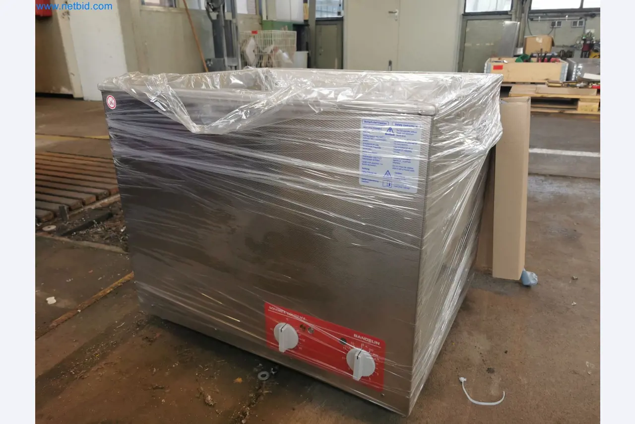 Plants for the production and storage of mineral oil products as well as input and finished products for the production of lubricants-1