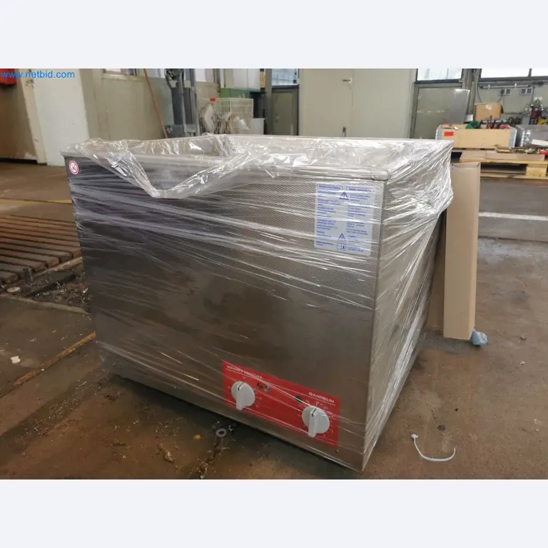 Plants for the production and storage of mineral oil products as well as input and finished products for the production of lubricants-1