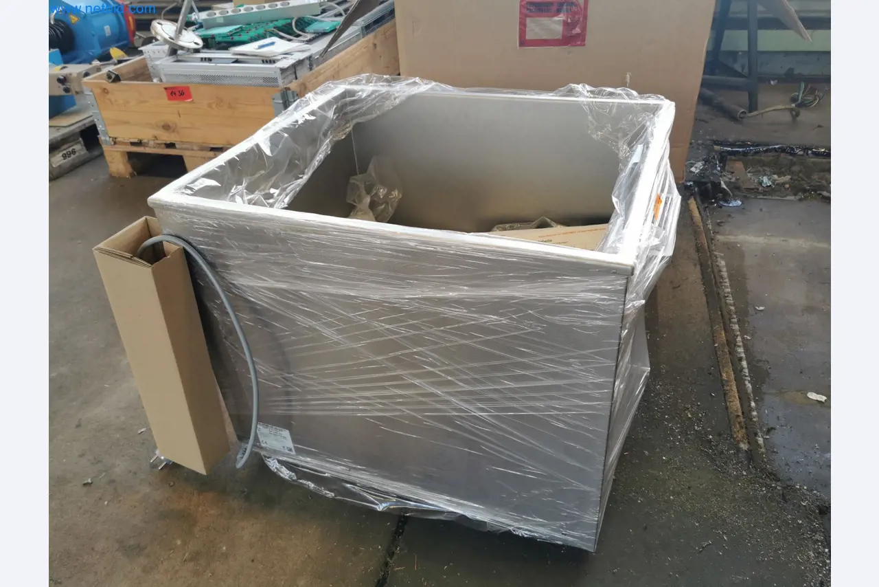 Plants for the production and storage of mineral oil products as well as input and finished products for the production of lubricants-3