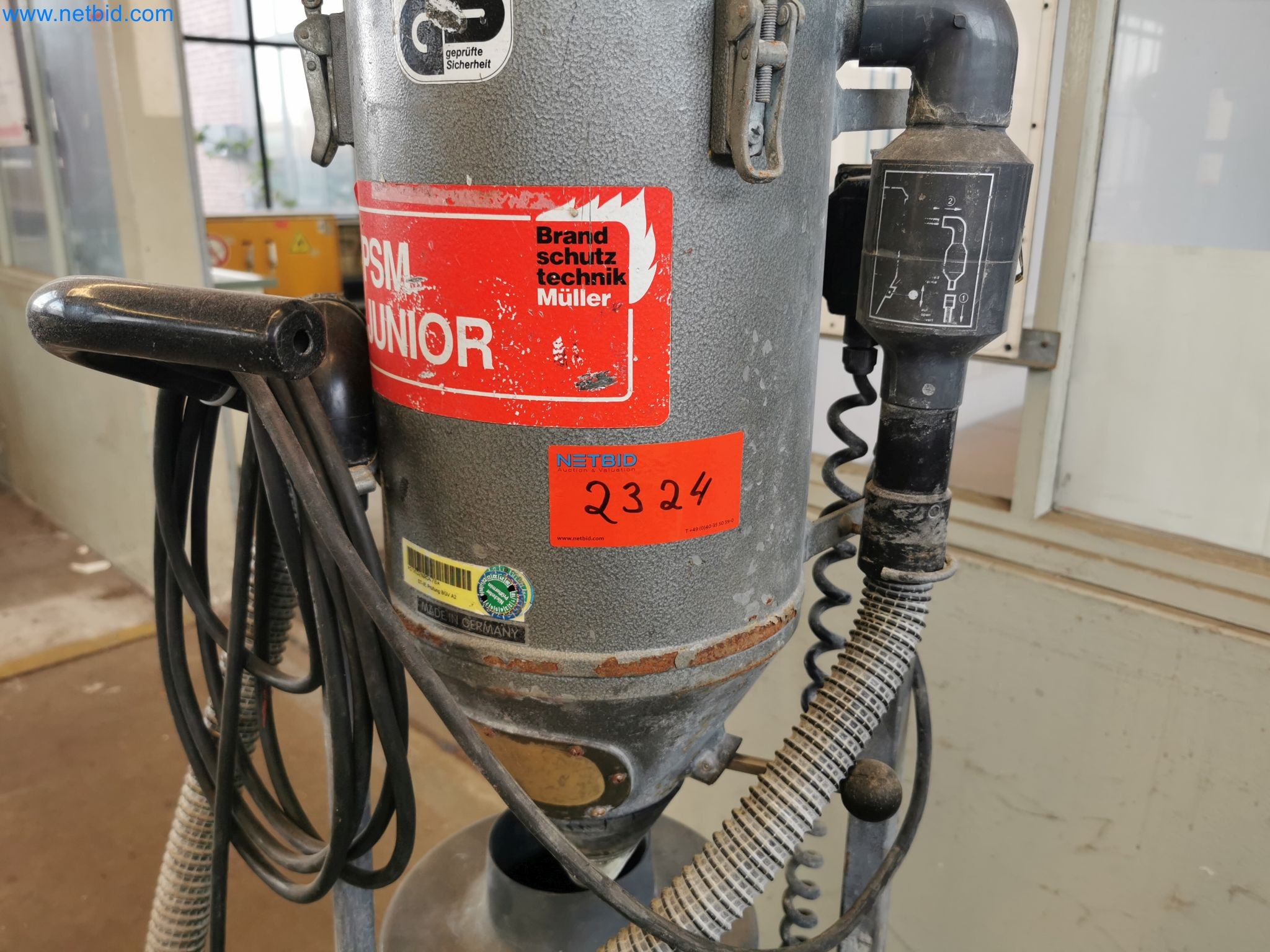 Revista de stocks, bombas de petróleo bruto/gás/óleo e equipamento operacional de uma refinaria-2