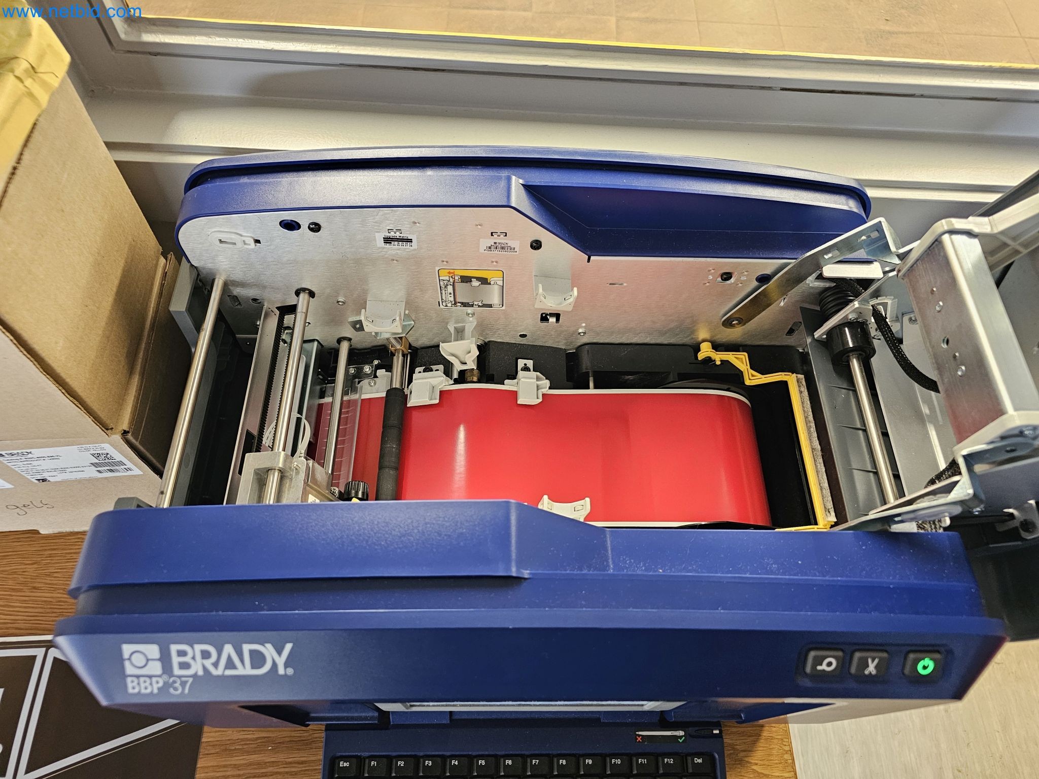 Revista de stocks, bombas de petróleo bruto/gás/óleo e equipamento operacional de uma refinaria-3