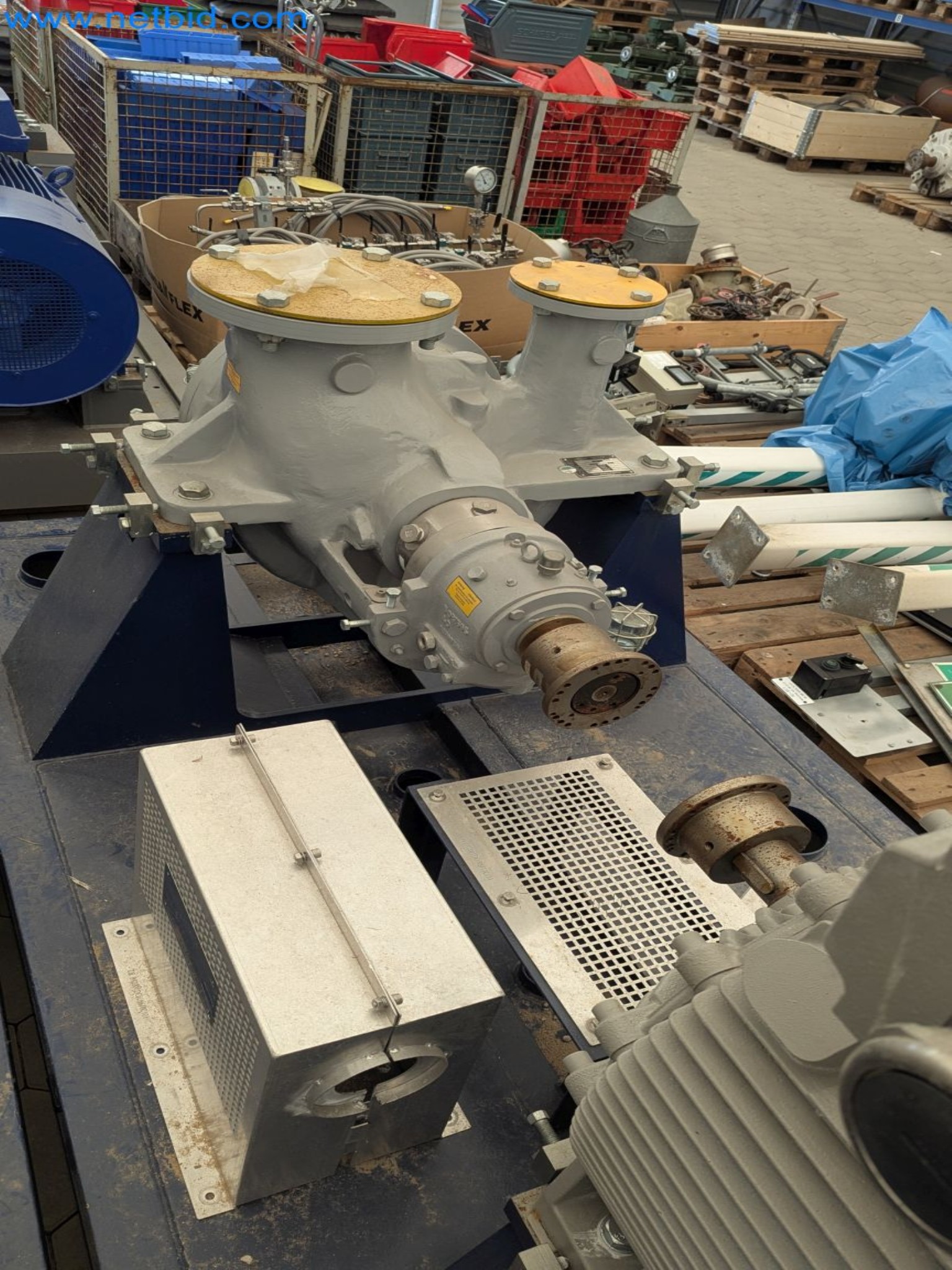 Revista de stocks, bombas de petróleo bruto/gás/óleo e equipamento operacional de uma refinaria-3