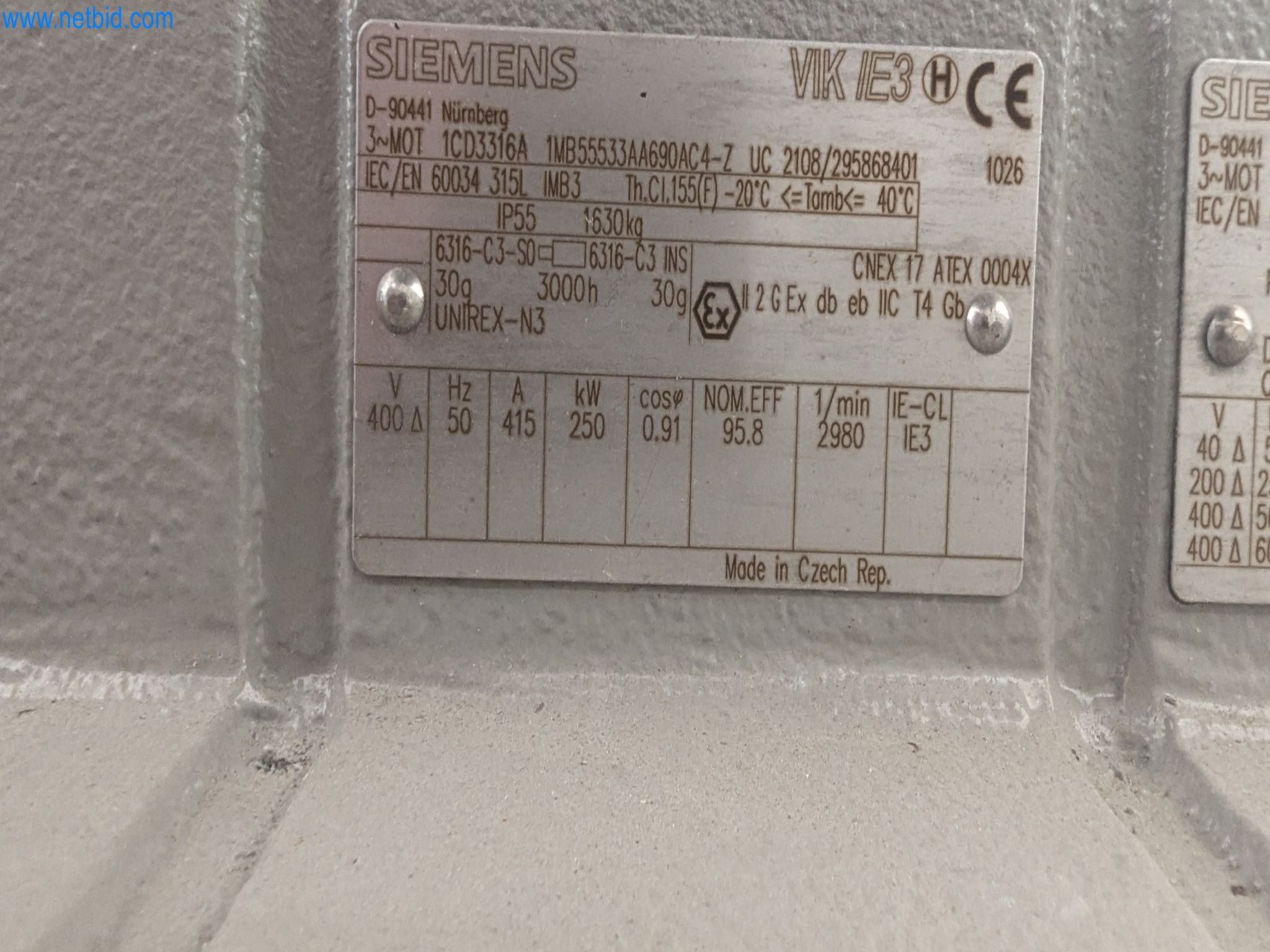 Revista de stocks, bombas de petróleo bruto/gás/óleo e equipamento operacional de uma refinaria-6