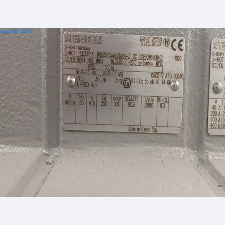 Revista de stocks, bombas de petróleo bruto/gás/óleo e equipamento operacional de uma refinaria-6