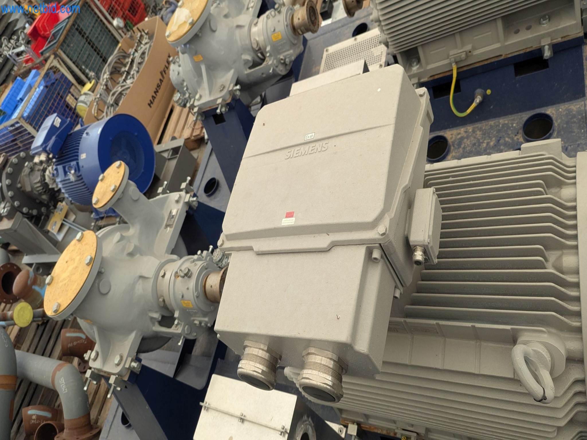 Revista de stocks, bombas de petróleo bruto/gás/óleo e equipamento operacional de uma refinaria-7