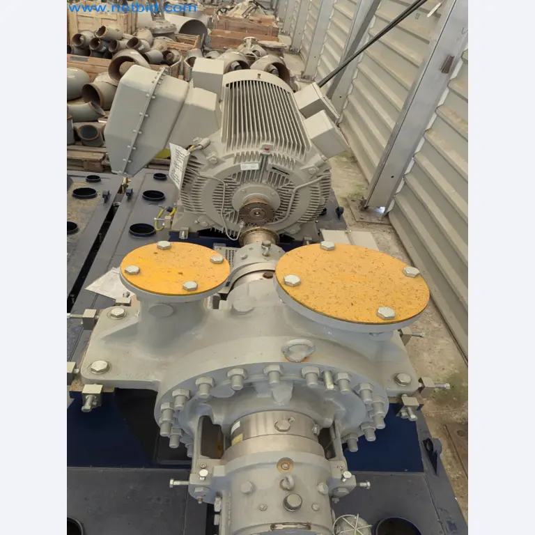 Revista de stocks, bombas de petróleo bruto/gás/óleo e equipamento operacional de uma refinaria-1