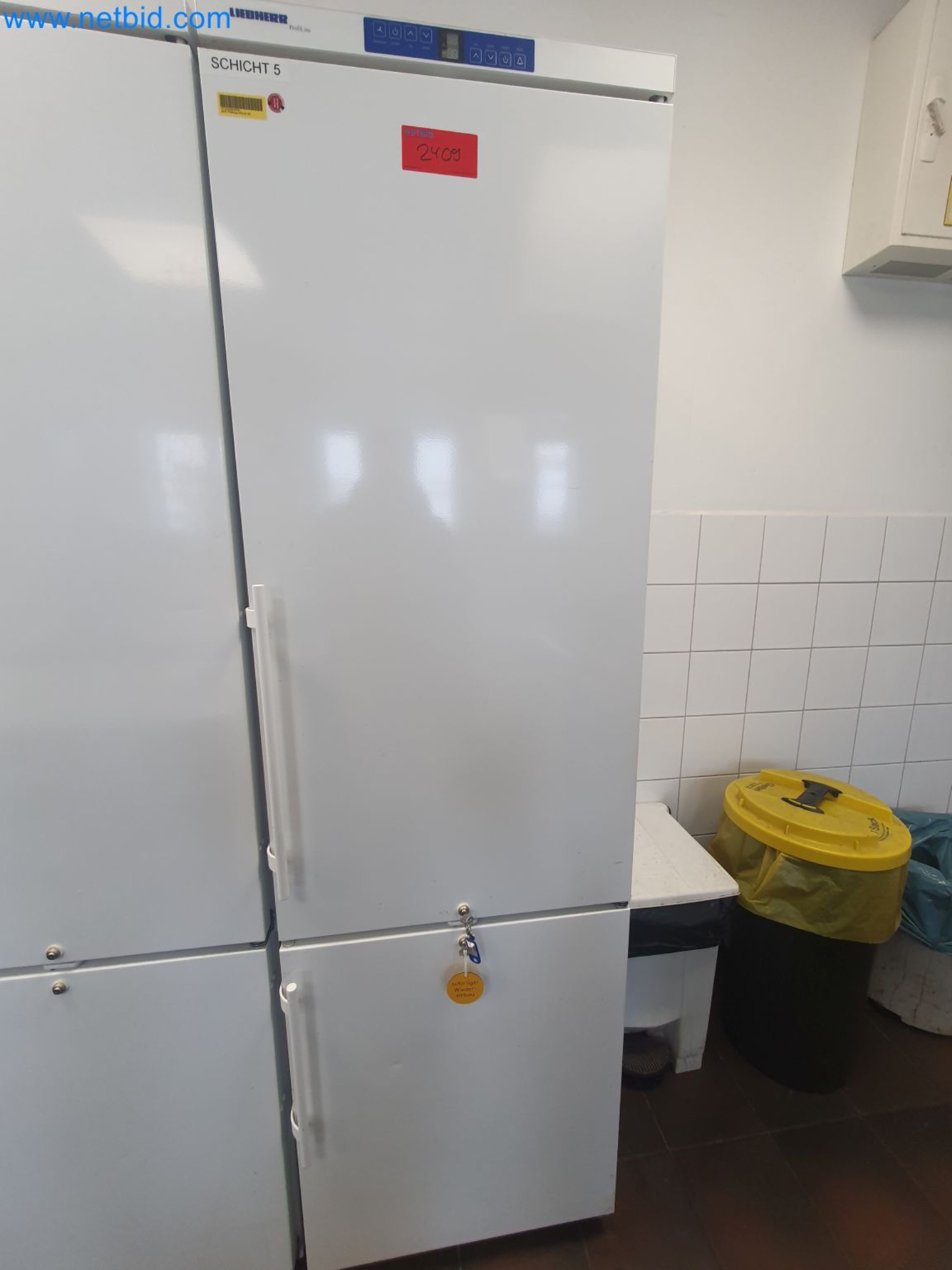 Revista de stocks, bombas de petróleo bruto/gás/óleo e equipamento operacional de uma refinaria-1