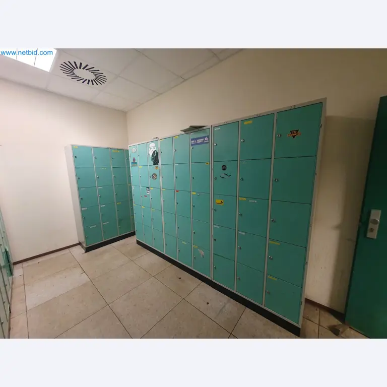 Magazinbestände, Rohöl-/Gas-Öl-/Einsatzpumpen sowie Betriebsausstattung einer Raffinerie-3