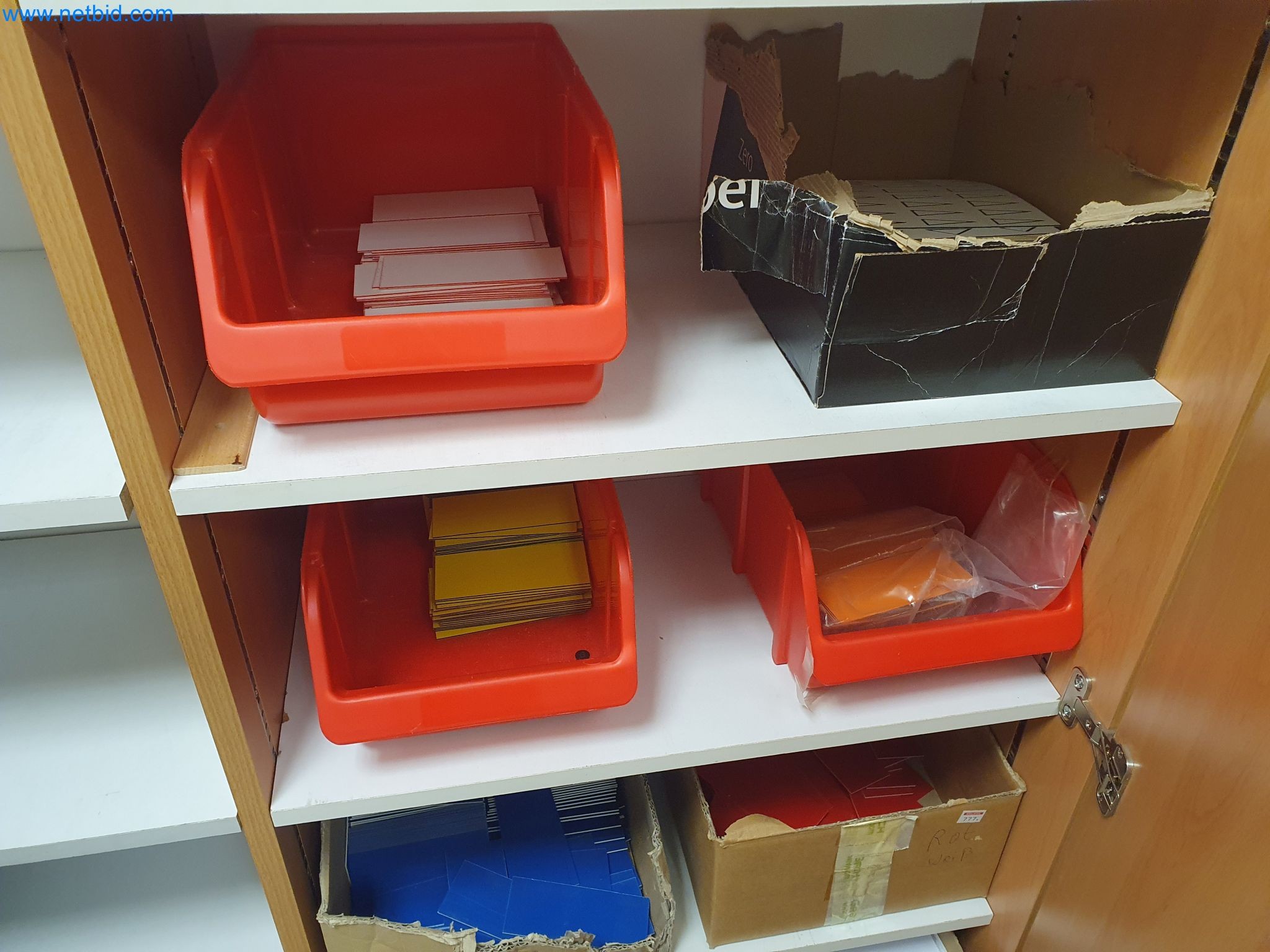 Magazinbestände, Rohöl-/Gas-Öl-/Einsatzpumpen sowie Betriebsausstattung einer Raffinerie-3