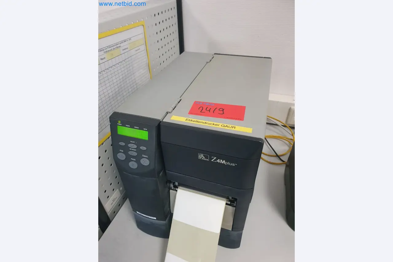 Magazinbestände, Rohöl-/Gas-Öl-/Einsatzpumpen sowie Betriebsausstattung einer Raffinerie-1