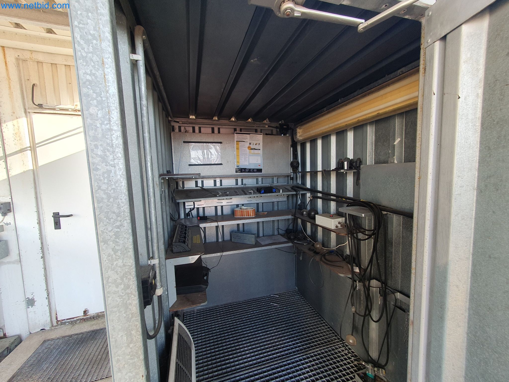 Magazinbestände, Rohöl-/Gas-Öl-/Einsatzpumpen sowie Betriebsausstattung einer Raffinerie-3