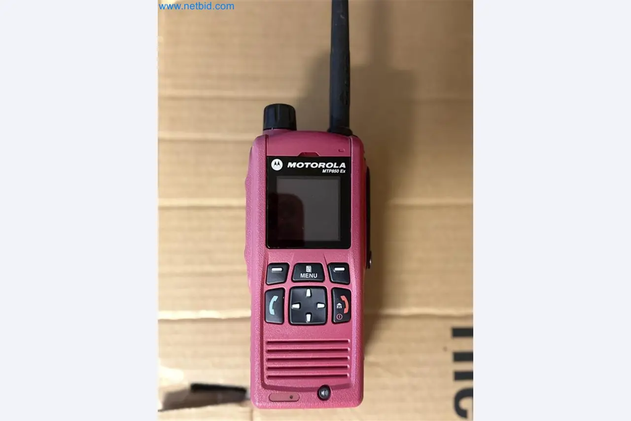 Magazinbestände, Rohöl-/Gas-Öl-/Einsatzpumpen sowie Betriebsausstattung einer Raffinerie-1