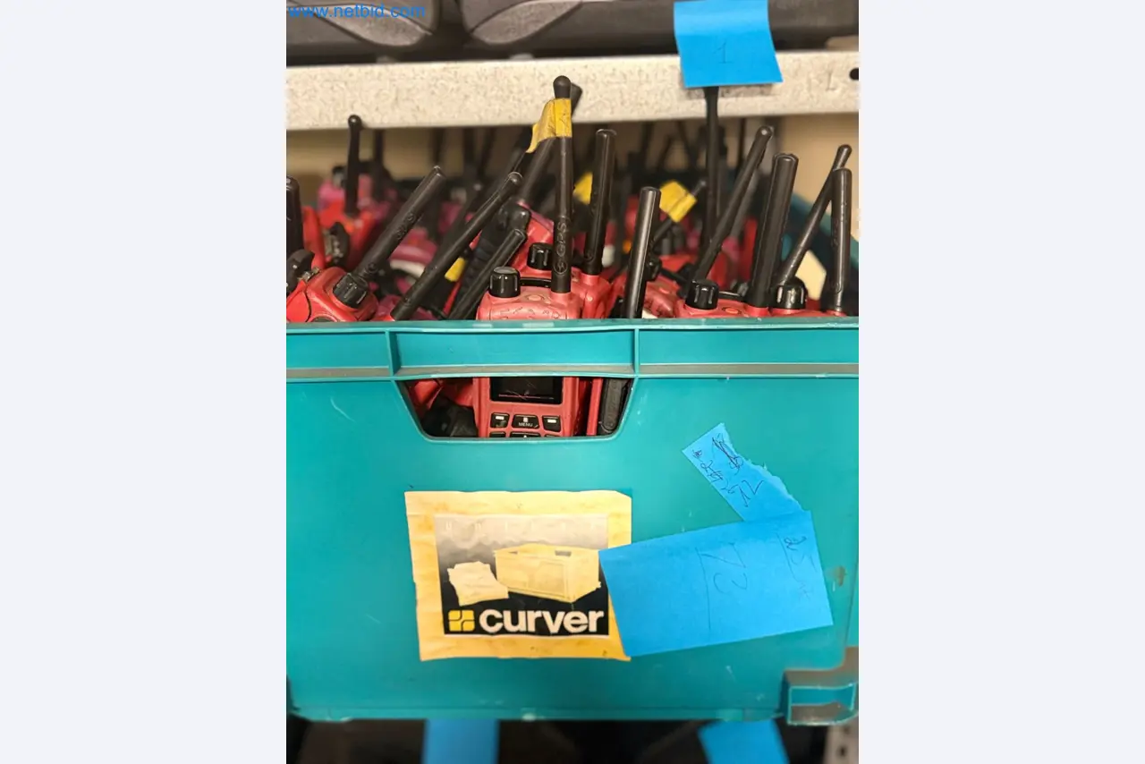 Magazinbestände, Rohöl-/Gas-Öl-/Einsatzpumpen sowie Betriebsausstattung einer Raffinerie-2