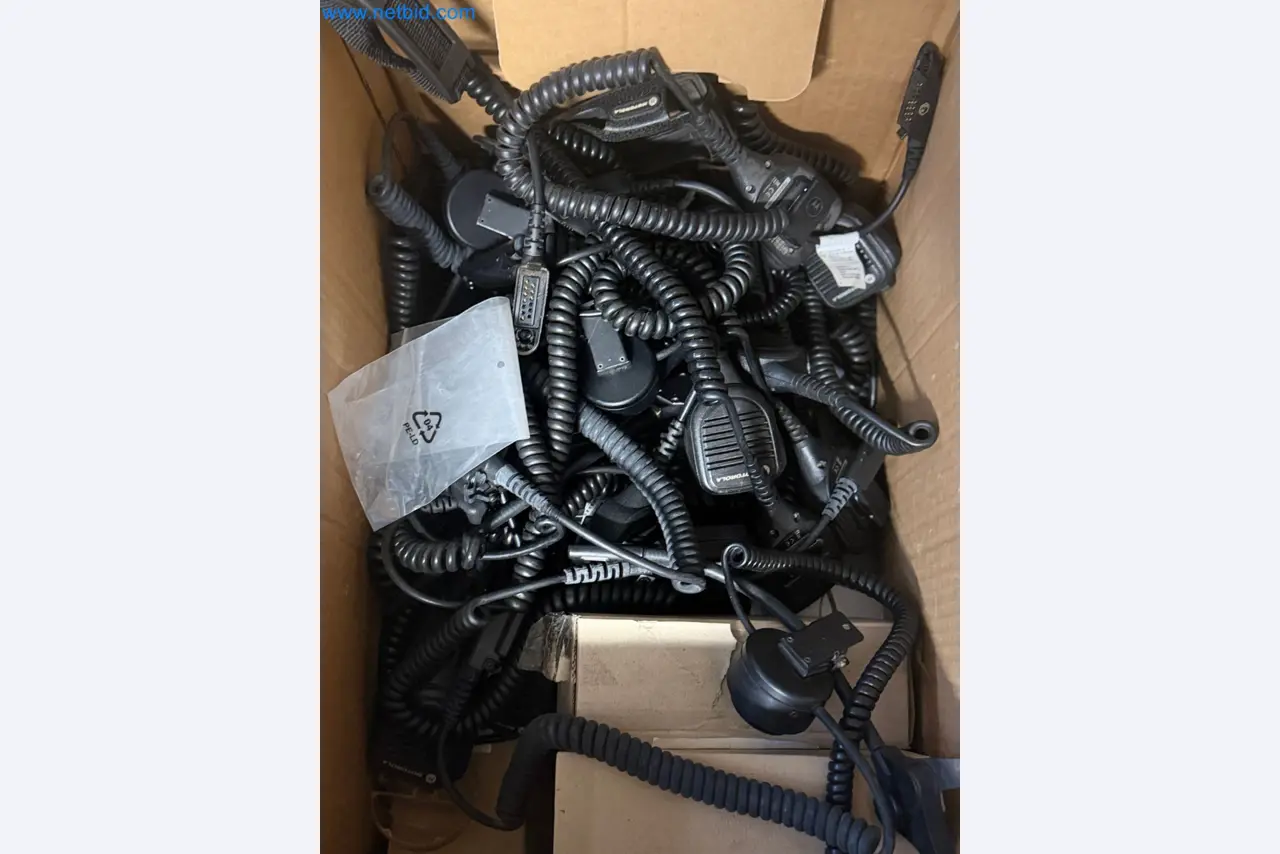 Magazinbestände, Rohöl-/Gas-Öl-/Einsatzpumpen sowie Betriebsausstattung einer Raffinerie-7