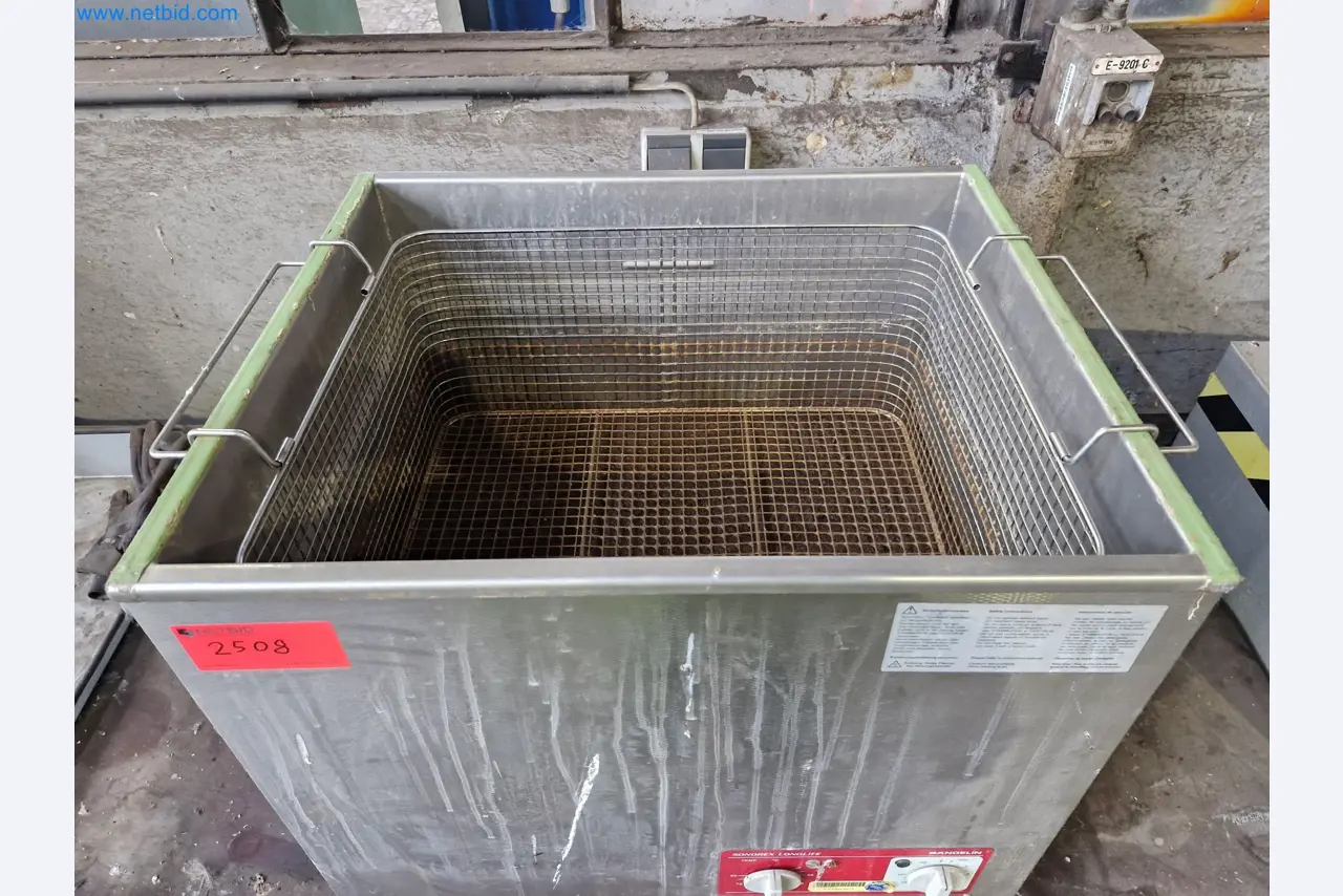 Anlagen zur Herstellung und Lagerung von Mineralölprodukten sowie Einsatz- und Fertigprodukten für die Schmierstoffherstellung-2