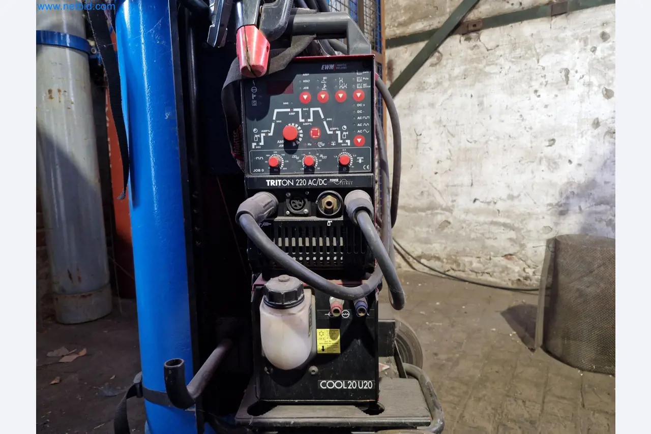 Plants for the production and storage of mineral oil products as well as input and finished products for the production of lubricants-3